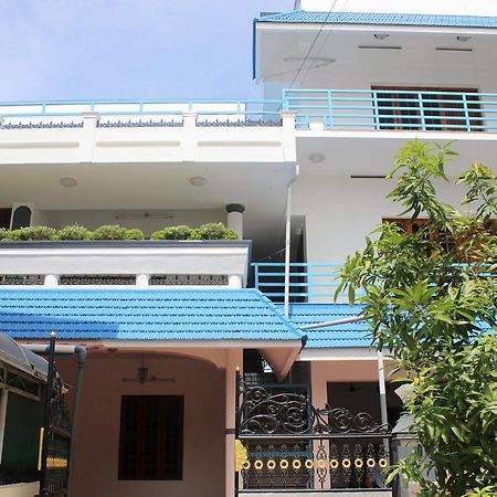 Puthenchirayil Homestay Thiruvananthapuram Exterior photo