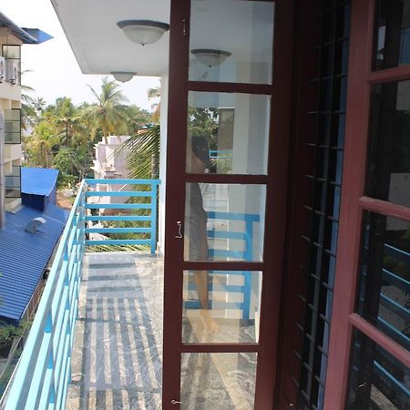 Puthenchirayil Homestay Thiruvananthapuram Exterior photo