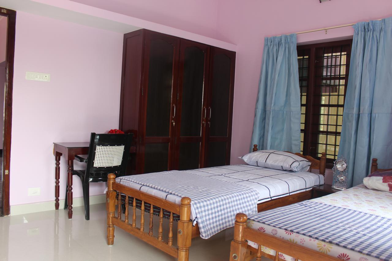 Puthenchirayil Homestay Thiruvananthapuram Exterior photo