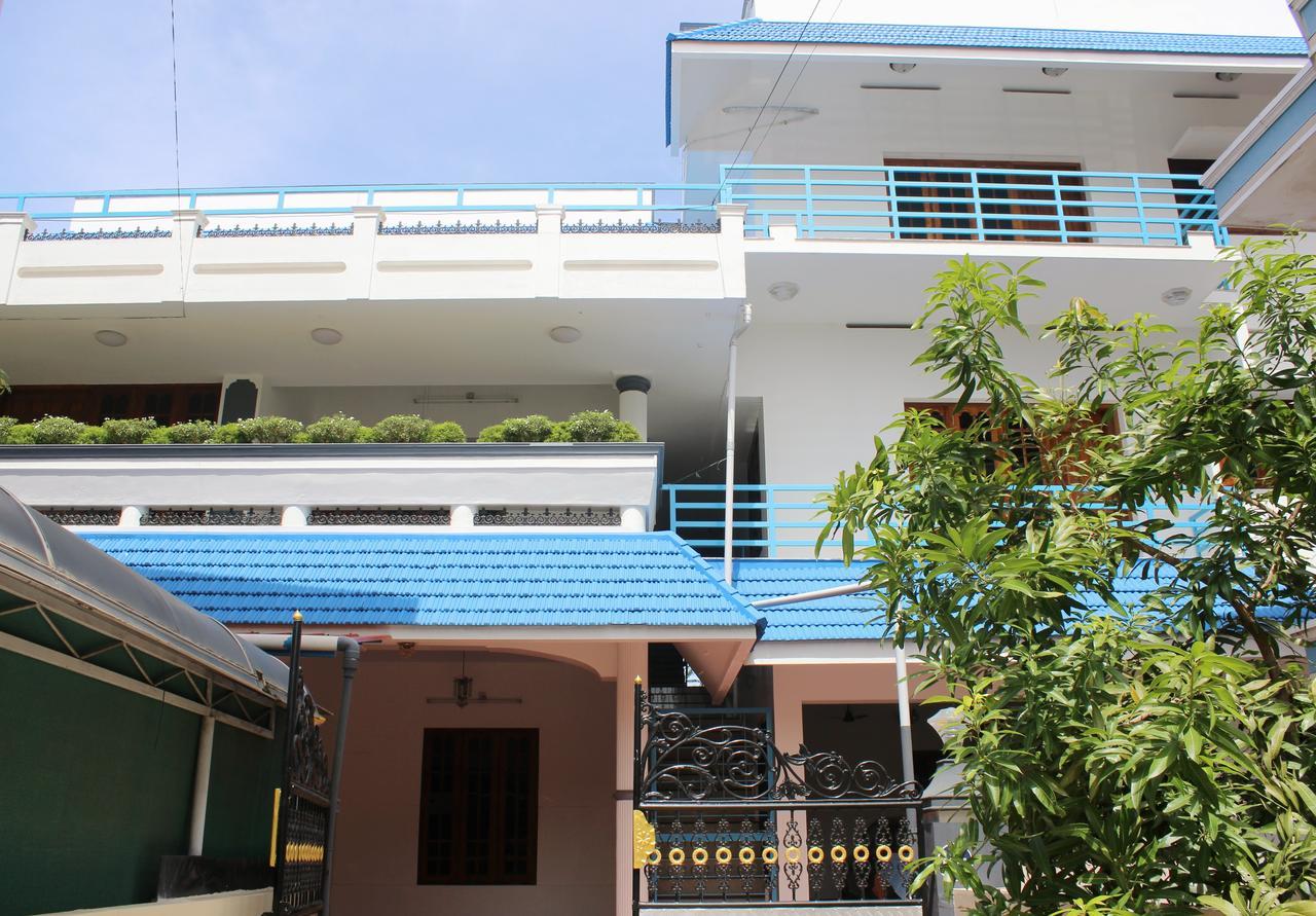 Puthenchirayil Homestay Thiruvananthapuram Exterior photo