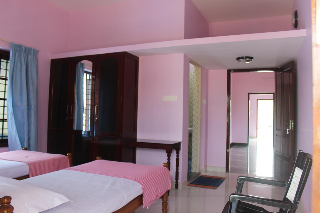 Puthenchirayil Homestay Thiruvananthapuram Exterior photo